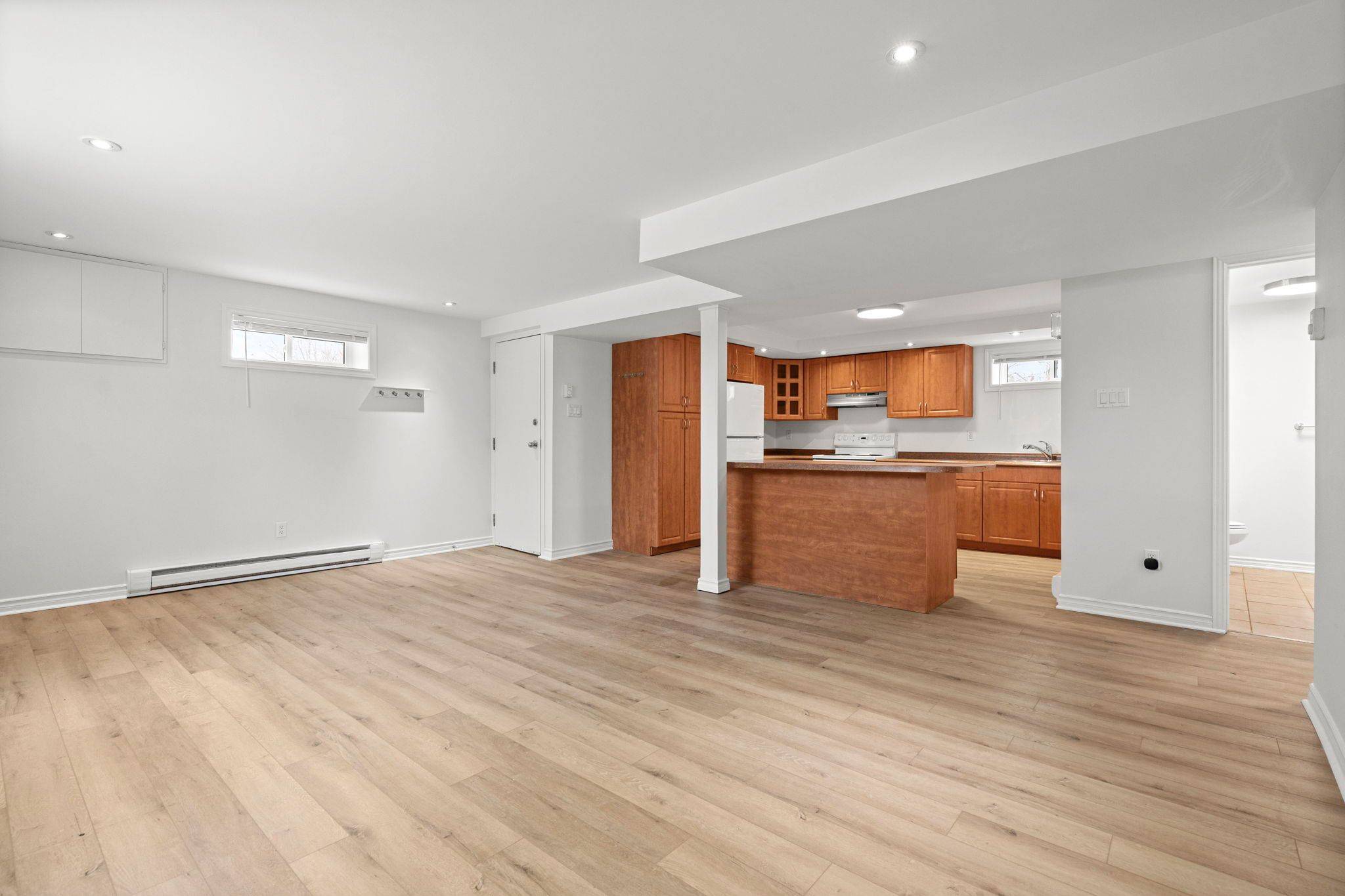 1 Steel ST #B, Beacon Hill North - South And Area, ON K1J 6R6