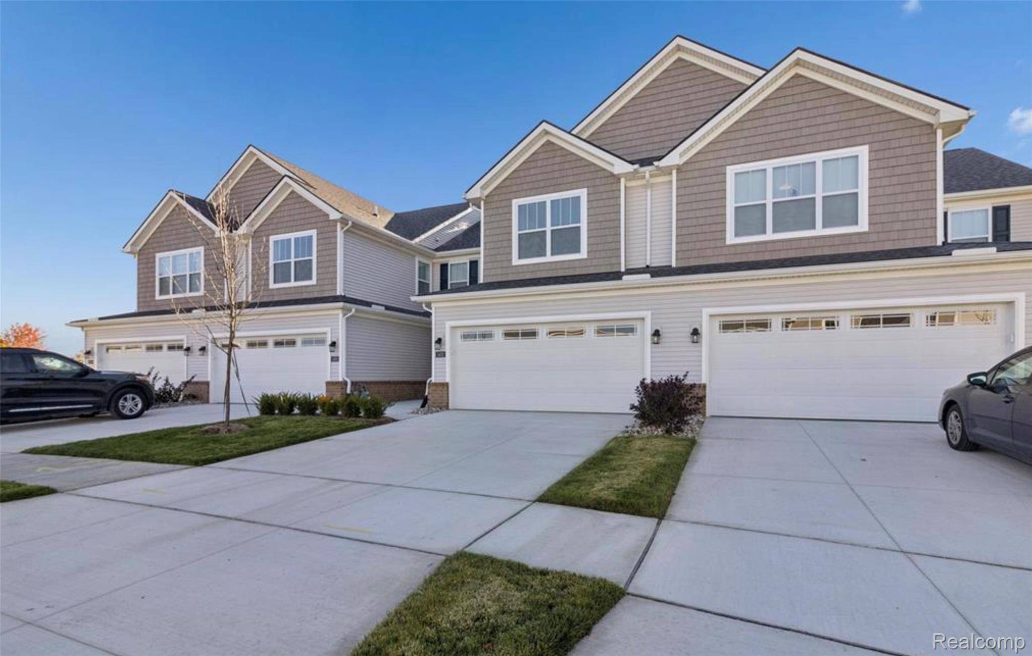 2405 Saltsprings Drive LN, Saline, MI 48176