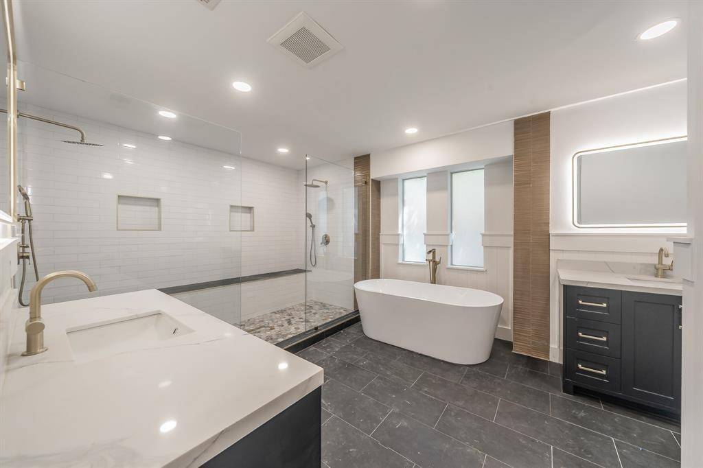 2815 Perkins Road, Arlington, TX 76016