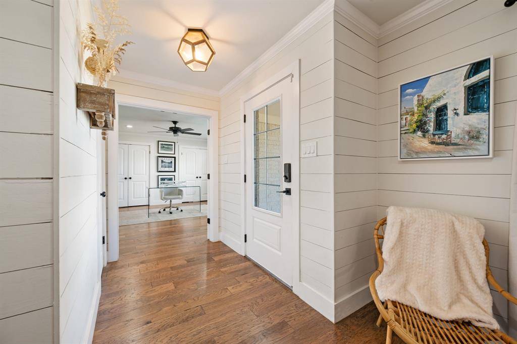 504 Main Street, Roanoke, TX 76262