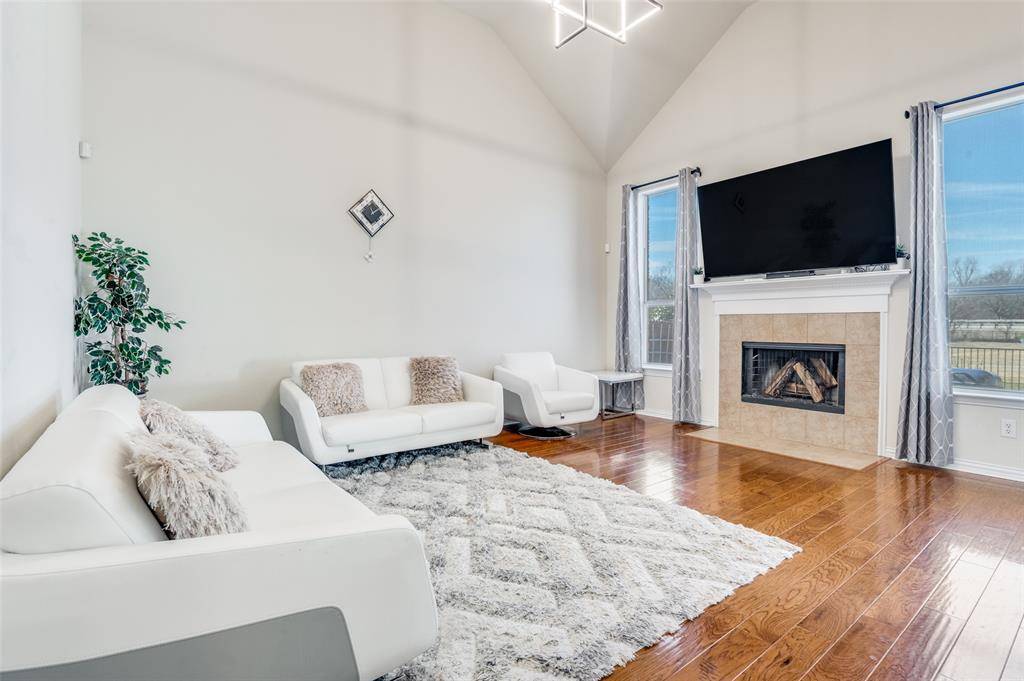 3025 Glenbrook Drive, Midlothian, TX 76065