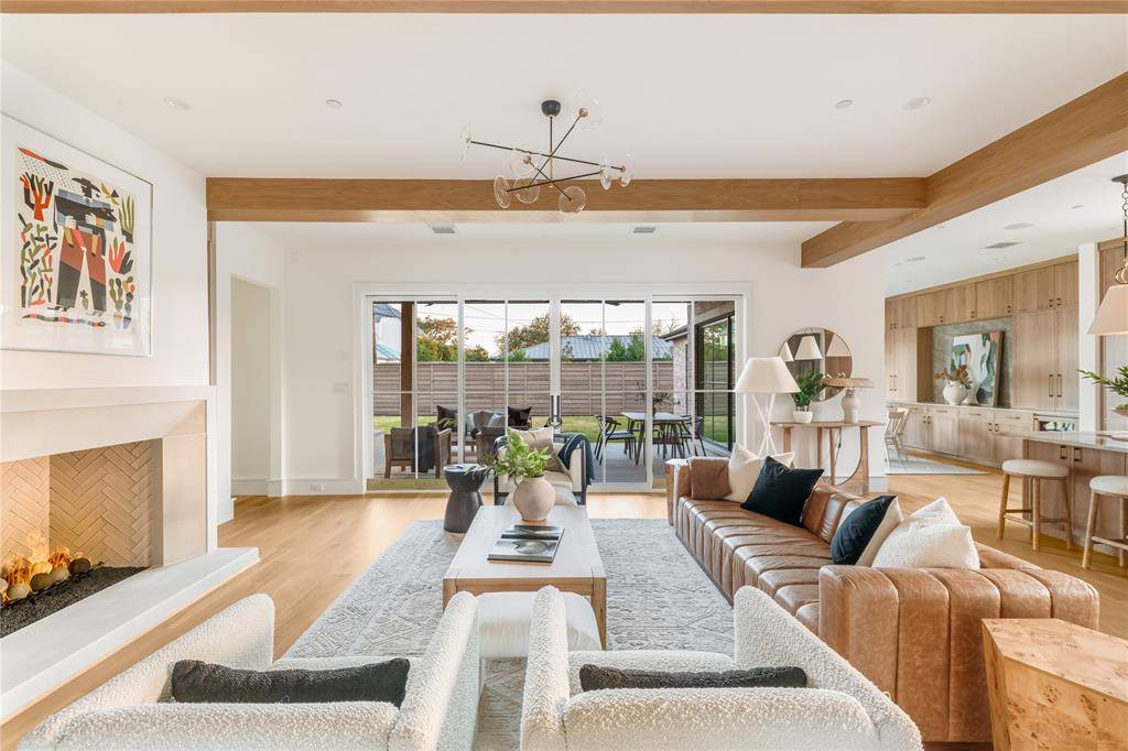 6016 Del Roy Drive, Dallas, TX 75230