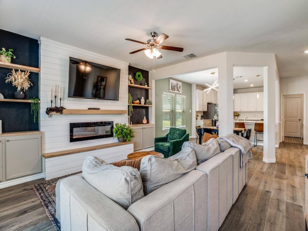 729 Jessica Lynn Lane, Anna, TX 75409