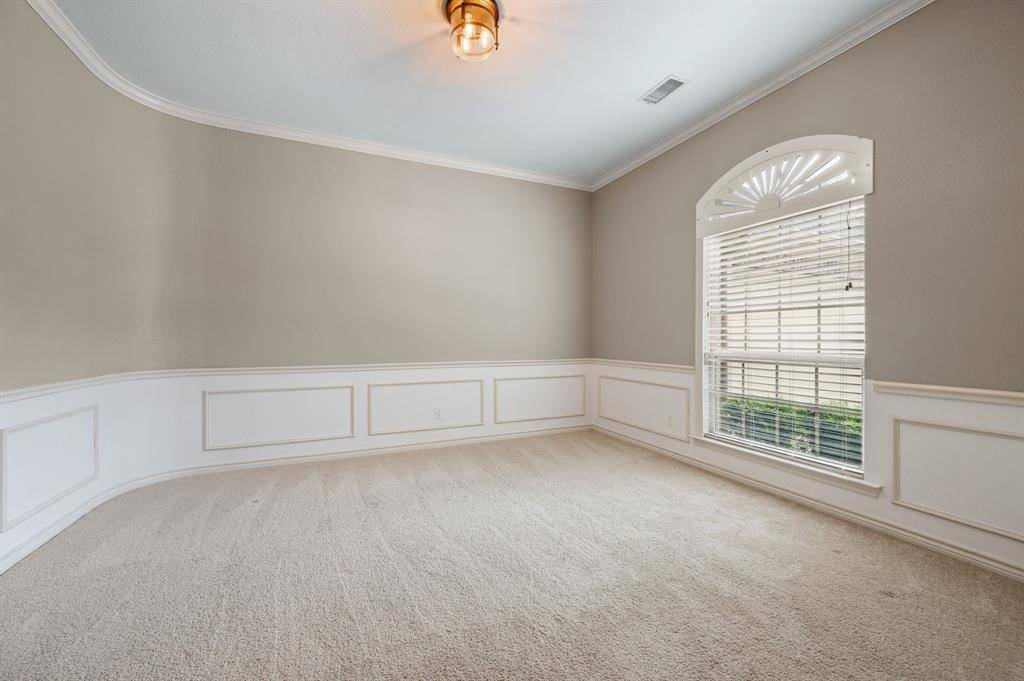 11712 Wolfcreek Lane, Fort Worth, TX 76244