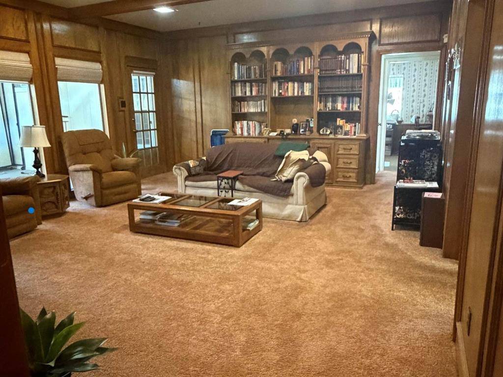 7033 Allview Lane, Dallas, TX 75227