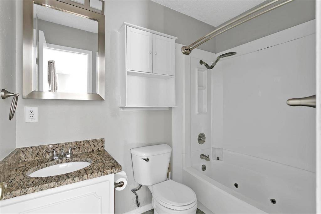 6104 Kelly Elliott Road, Arlington, TX 76001