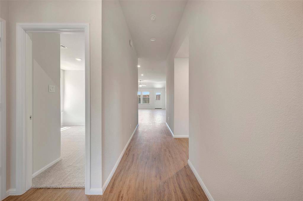 1020 Tarryhill Drive, Crowley, TX 76036