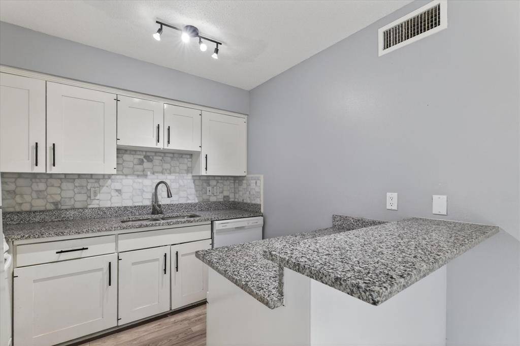 9852 Brockbank Drive, Dallas, TX 75220