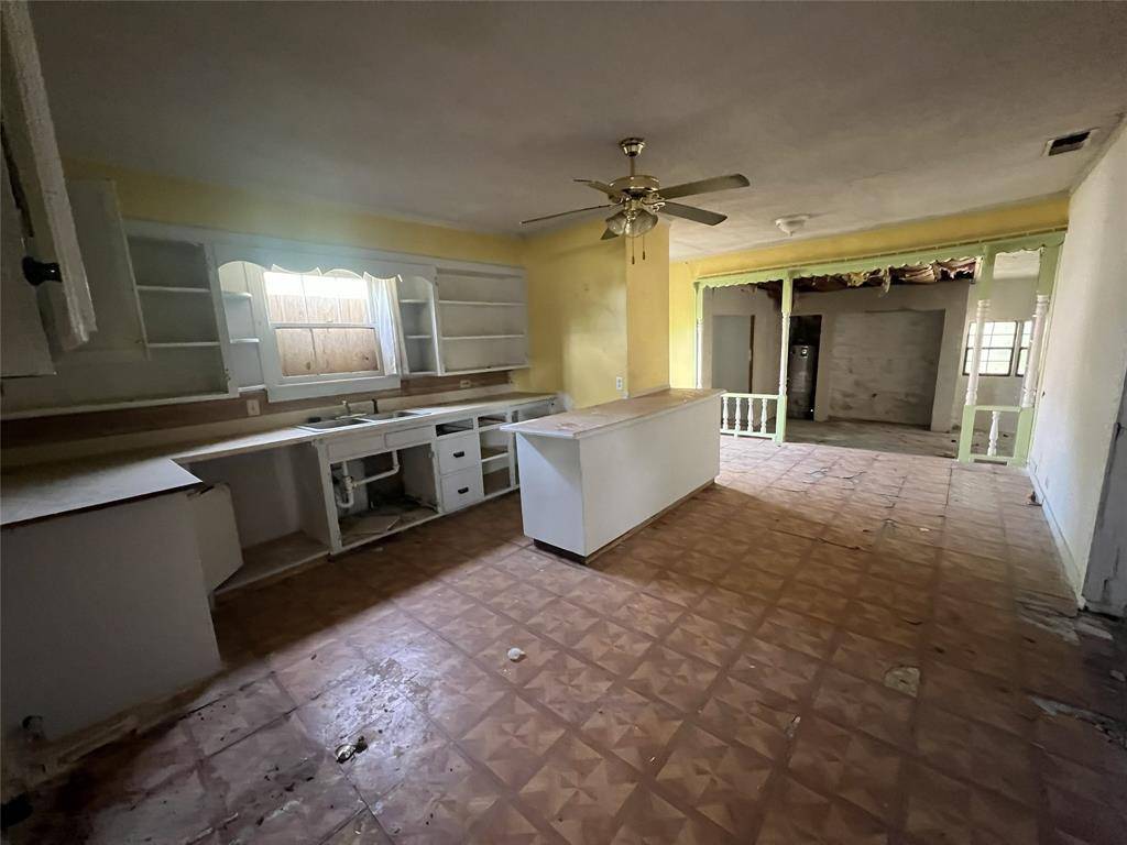 738 Houston Street, Sulphur Springs, TX 75482