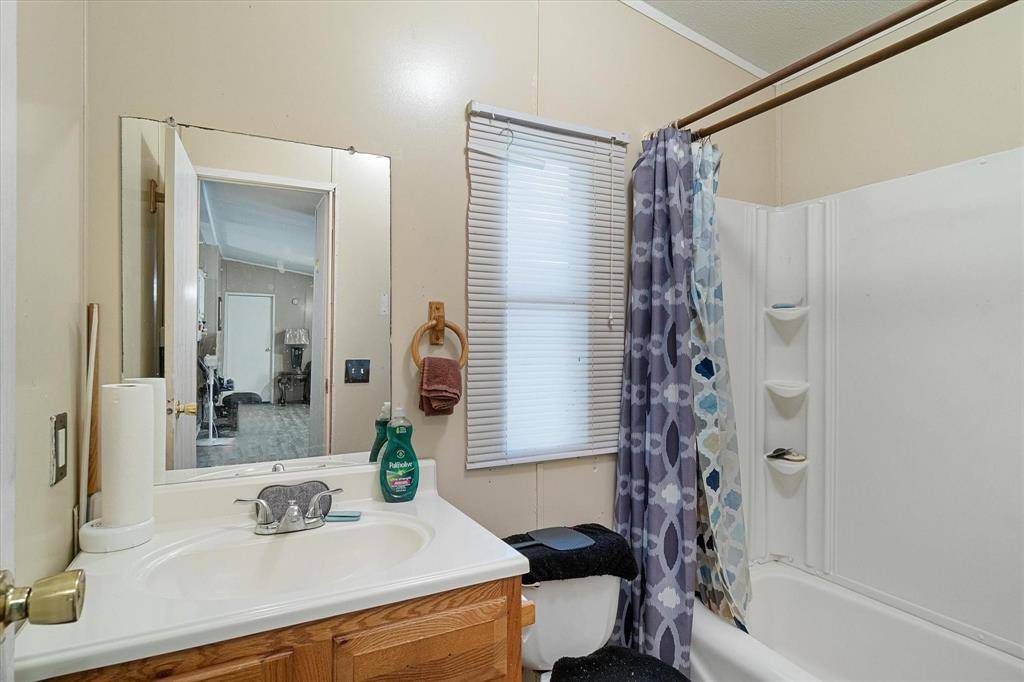 618 Vz County Road 3416, Wills Point, TX 75169