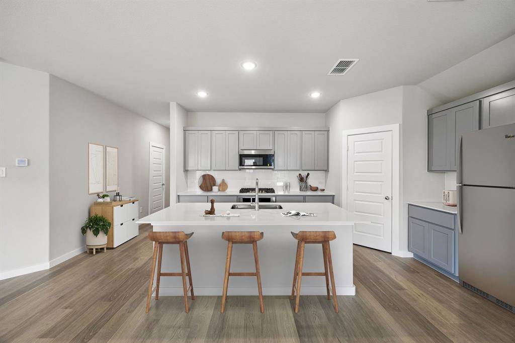 2117 Rowan Drive, Gunter, TX 75058