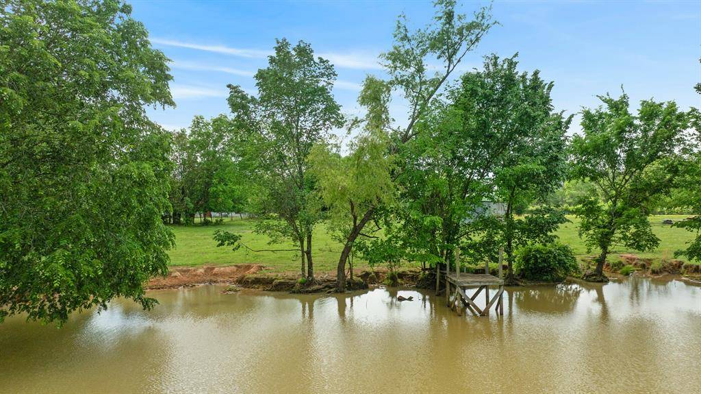 000 CR 2110, Bagwell, TX 75412