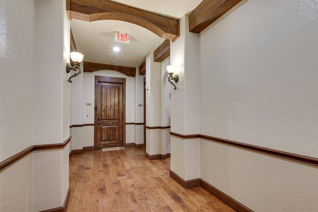 6631 Via Positano #202, Irving, TX 75039