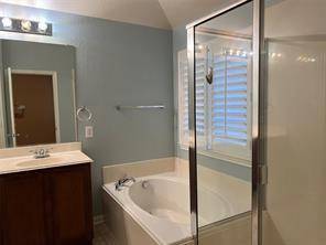 2912 Hollow Valley Drive, Fort Worth, TX 76244