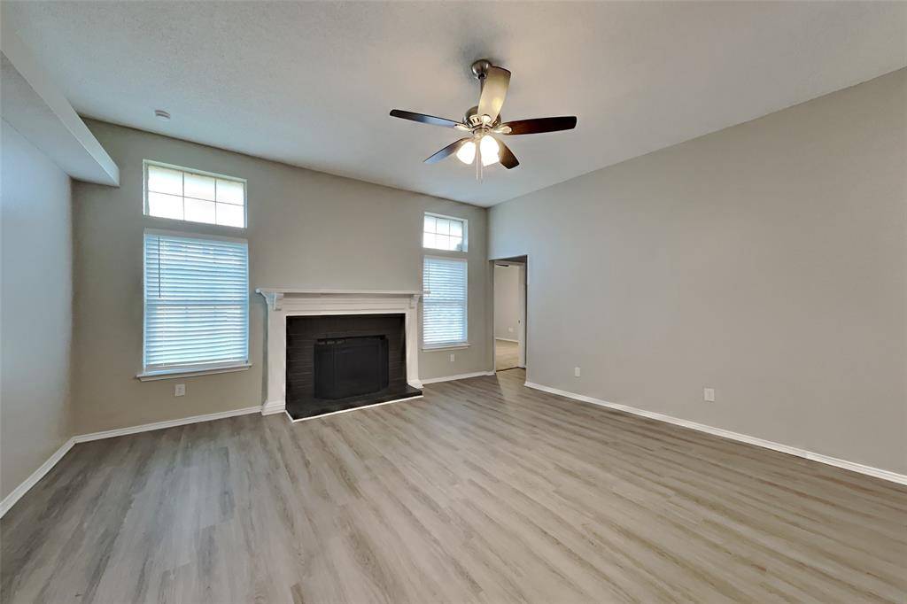 721 Windridge Lane, Burleson, TX 76028