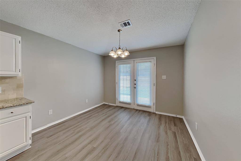 721 Windridge Lane, Burleson, TX 76028