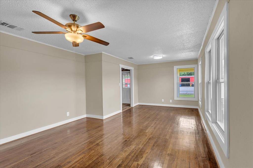 200 Victory Street, Bonham, TX 75418