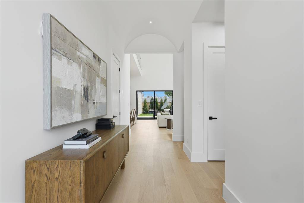 6038 Prospect Avenue, Dallas, TX 75206