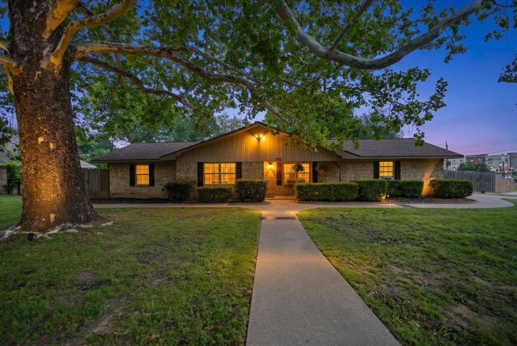 701 Georgia Street, Lindale, TX 75771