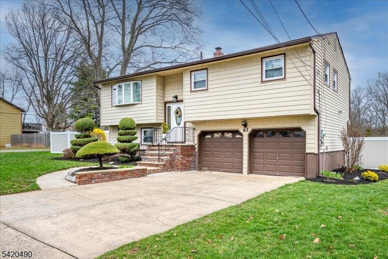 63 Arden St, Franklin Twp., NJ 08873