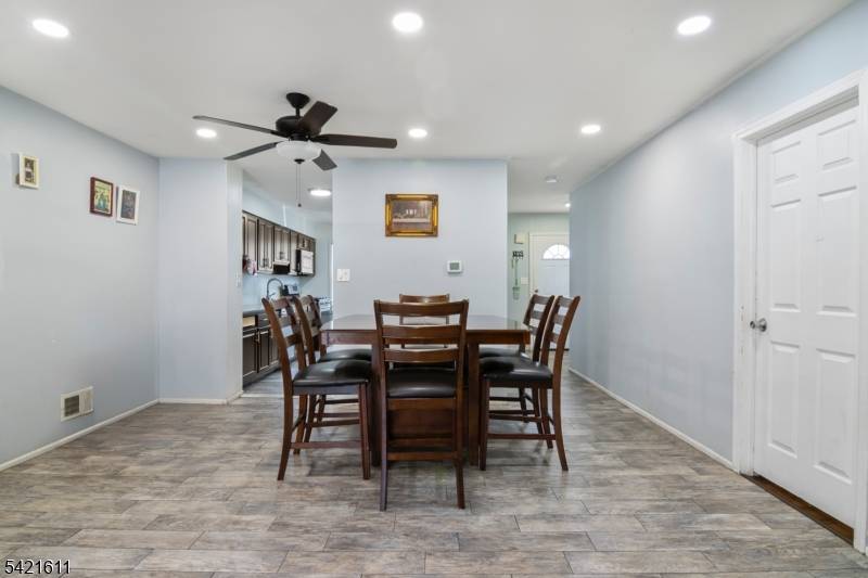 10 Neilson St #H, New Brunswick City, NJ 08901