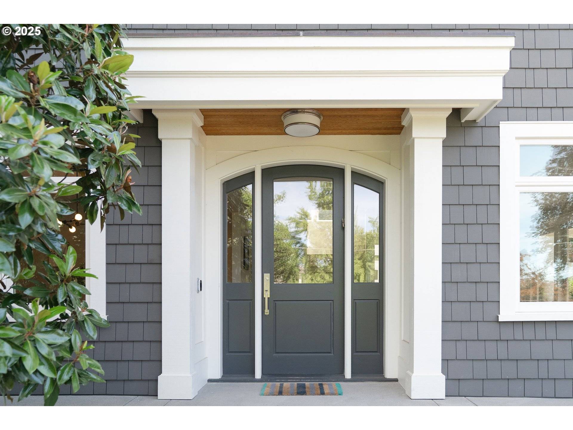 2862 NW WESTOVER RD, Portland, OR 97210