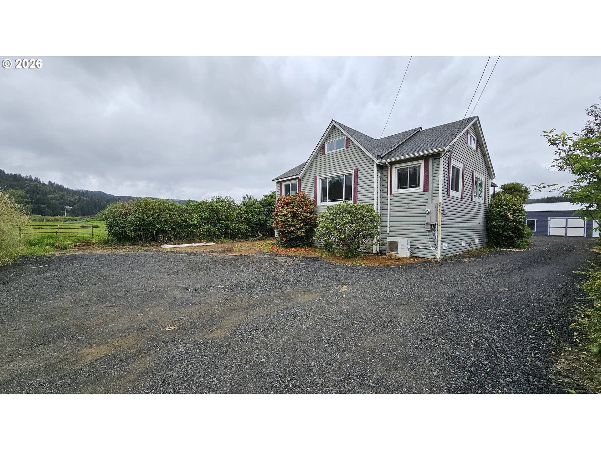 64181 WATSONVILLE RD, Coos Bay, OR 97420