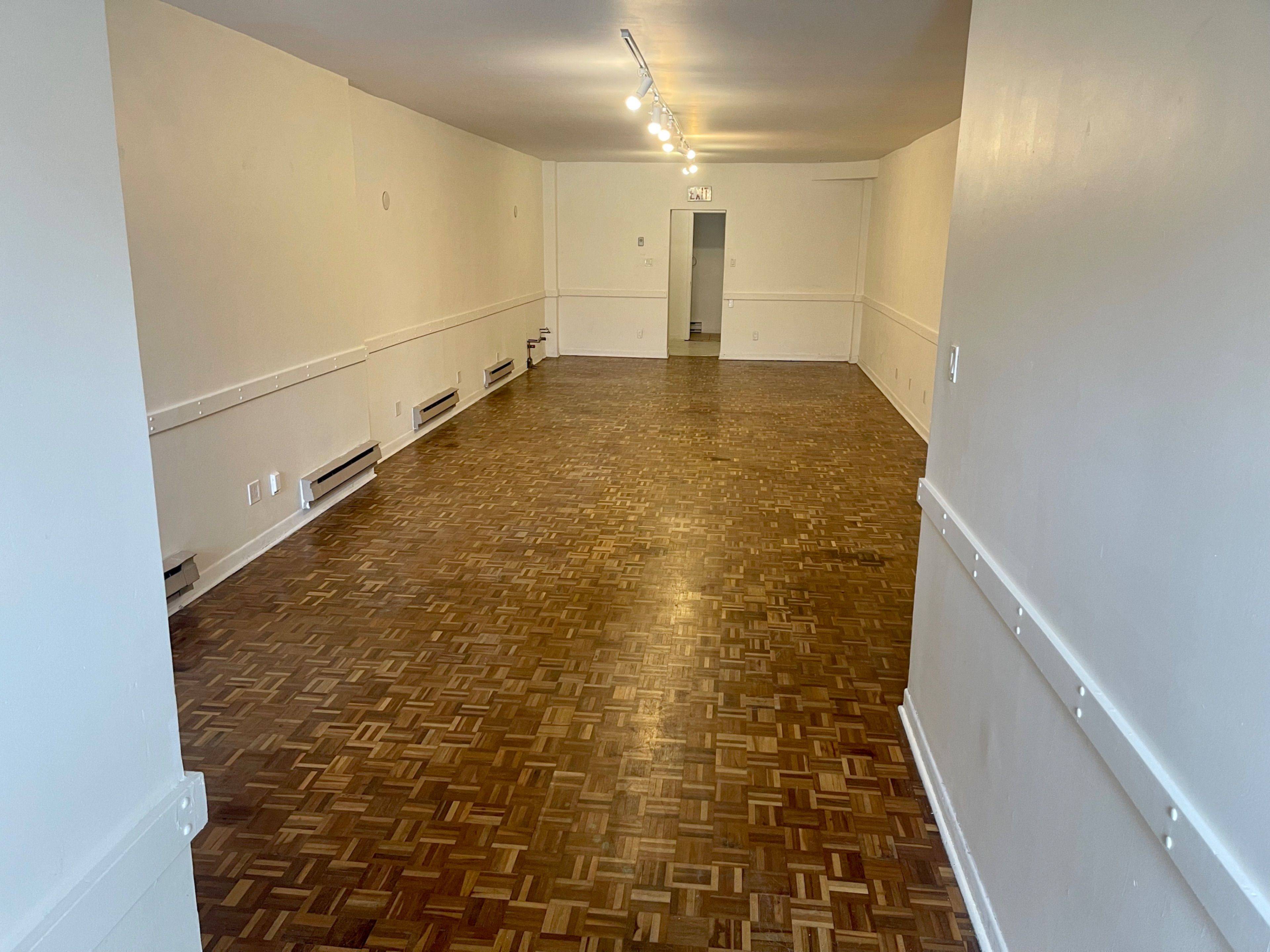 256 Lansdowne AVE #Main, Toronto C01, ON M6H 3X9