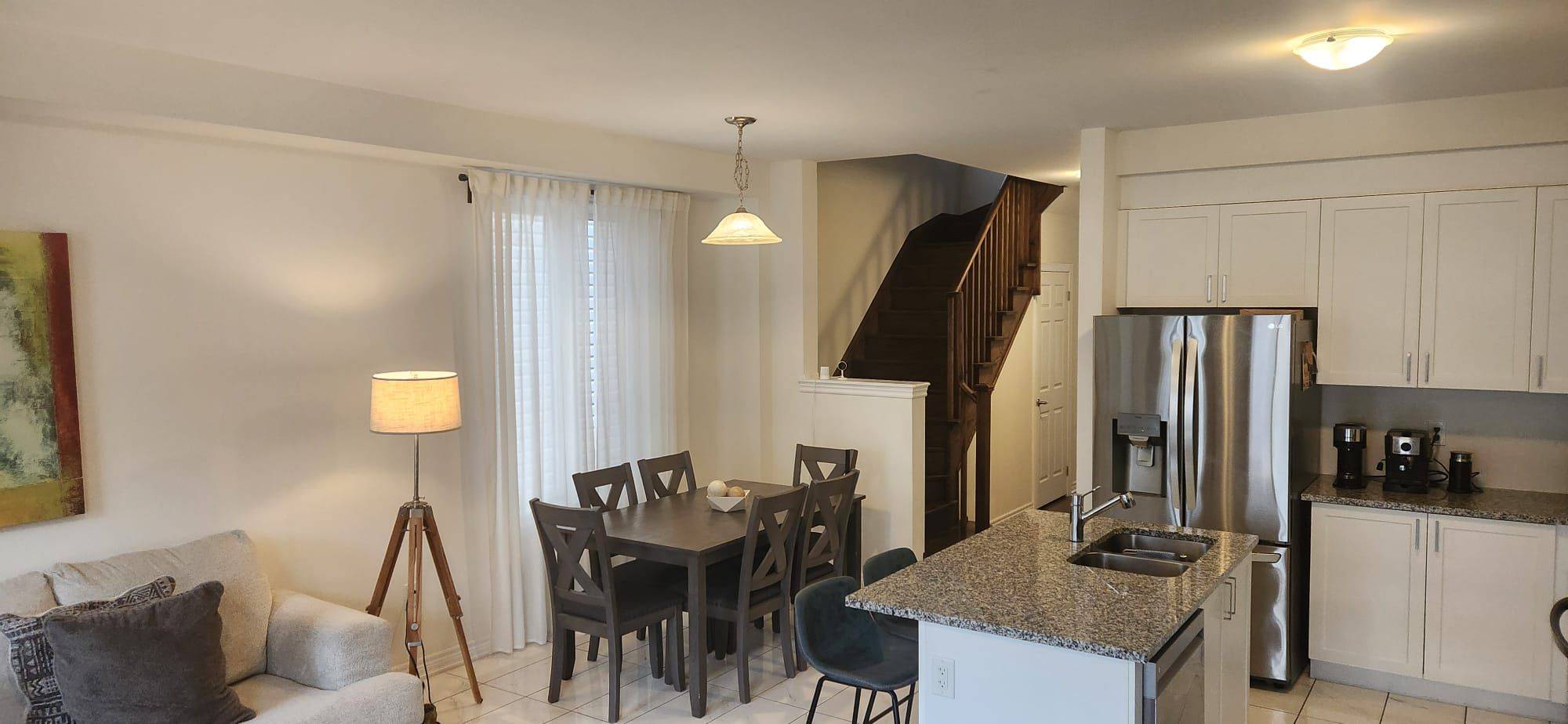 130 Ice Palace CRES, Oshawa, ON L1H 7K4