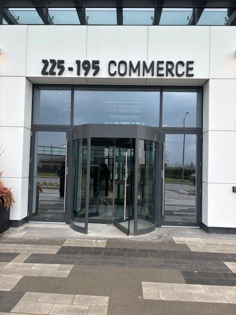 195 Commerce ST #5002, Vaughan, ON L4K 0P9