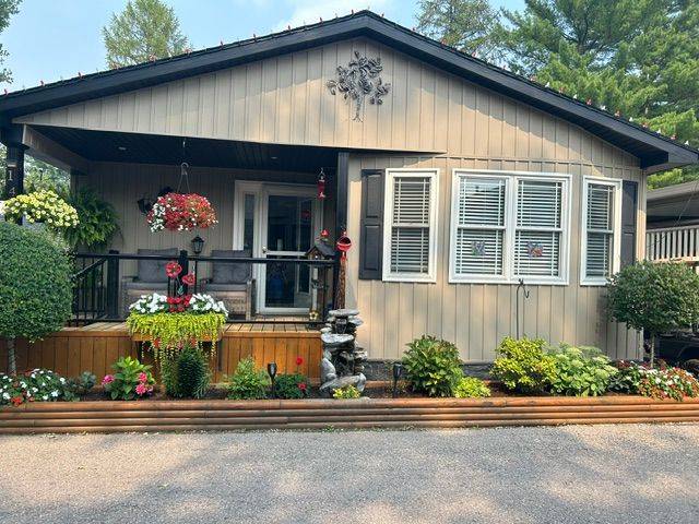 22790 Amiens RD #142, Middlesex Centre, ON N0L 1R0