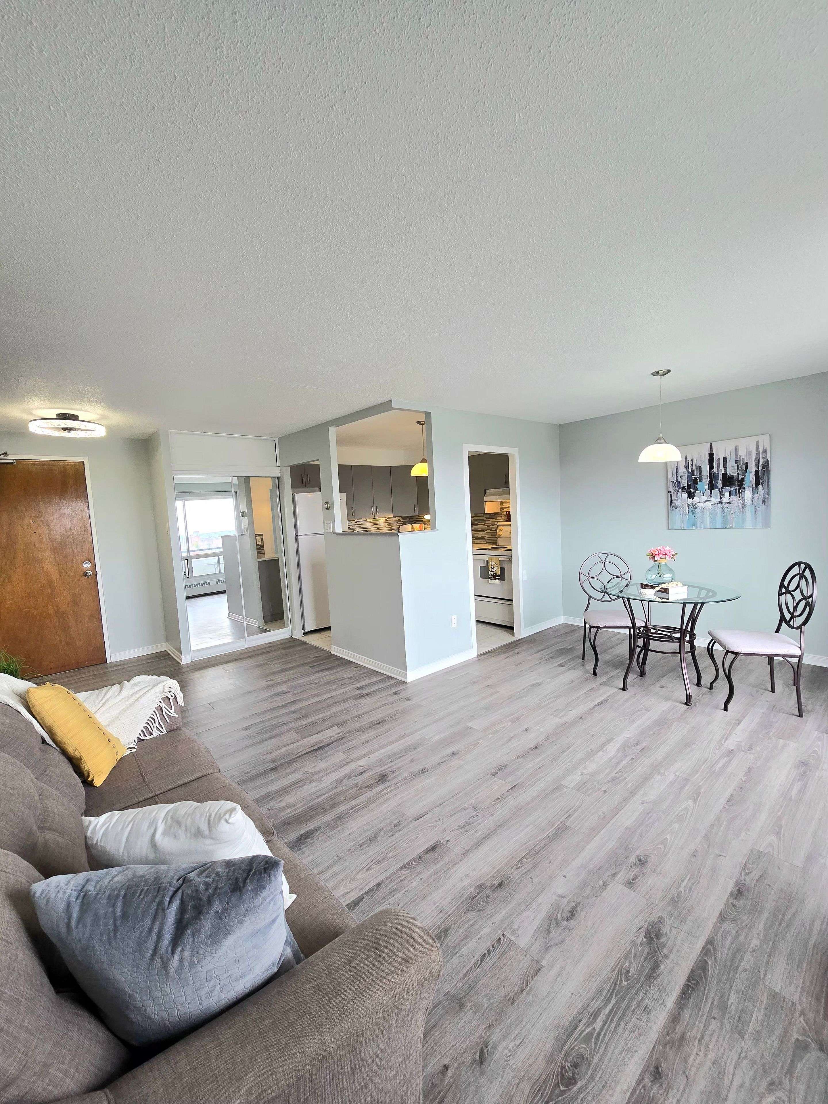 20 Chesterton DR #1113, Cityview - Parkwoods Hills - Rideau Shore, ON K2E 6Z7