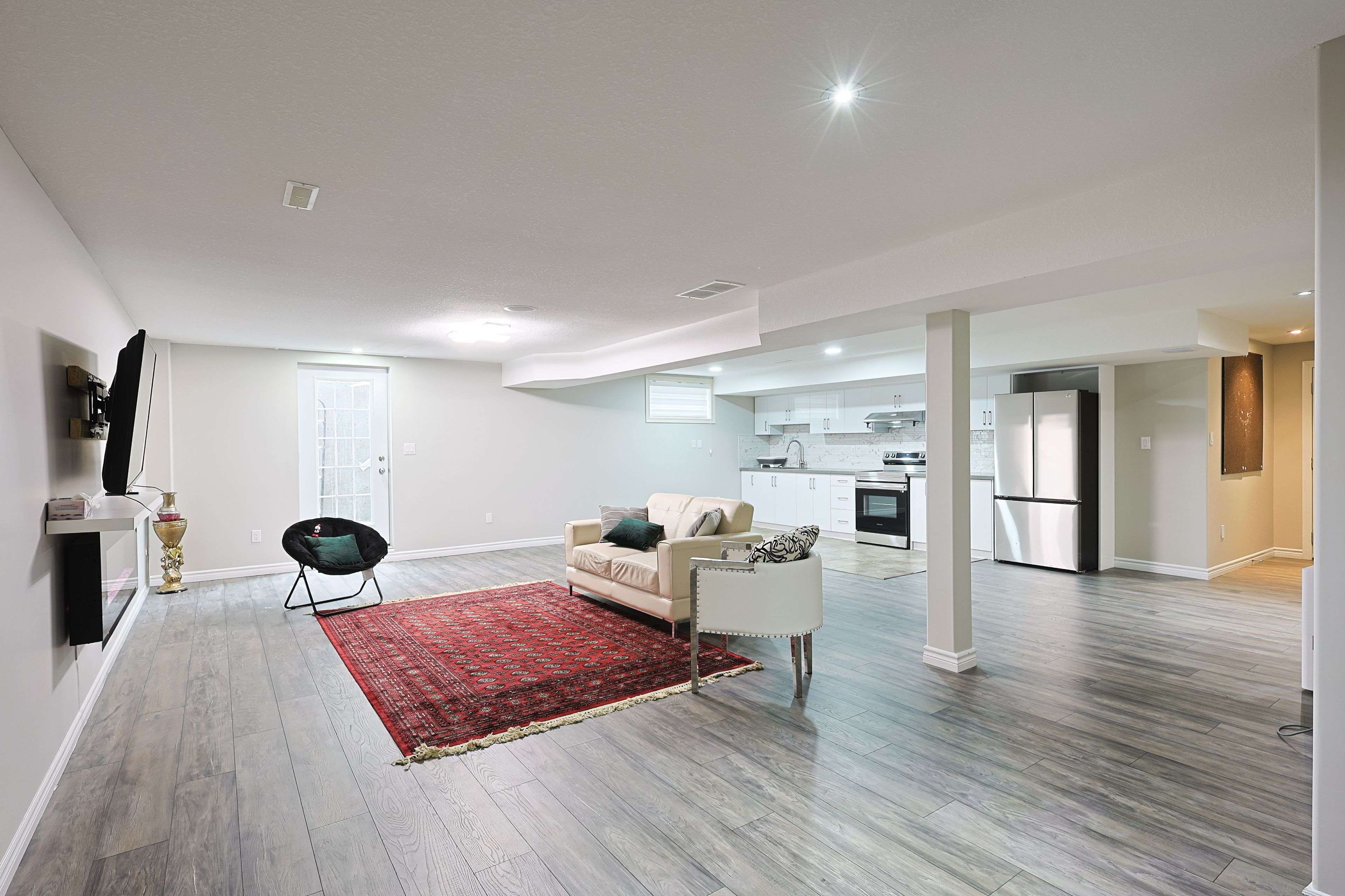 49 Woodhatch CRES #Bsmt, Ingersoll, ON N5C 0A3