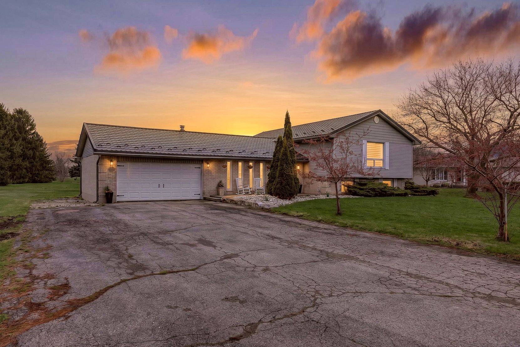 293 Whiting ST, Ingersoll, ON N5C 3P7