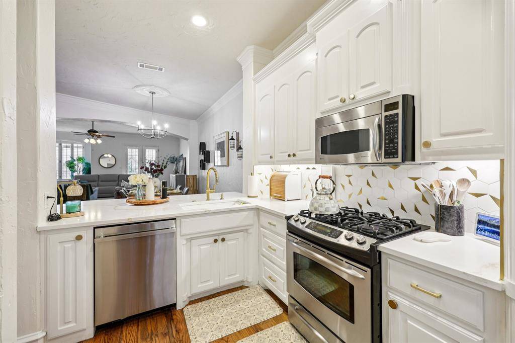 612 Rockingham Drive, Irving, TX 75063