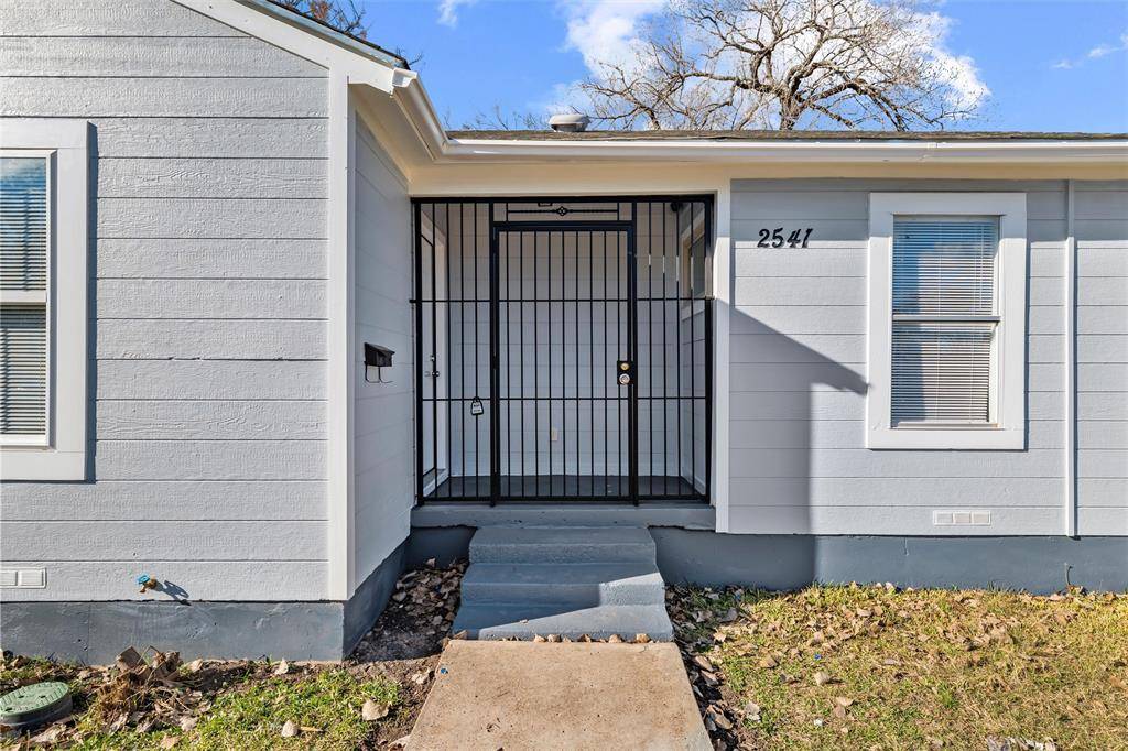 2541 Fordham Road, Dallas, TX 75216