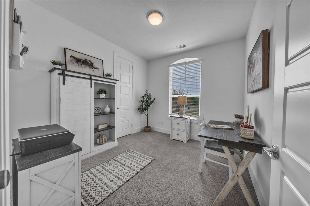 1016 Bolden Avenue, Crowley, TX 76036