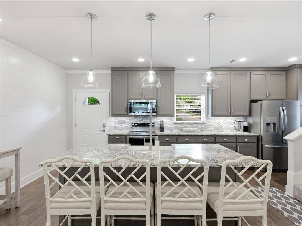 1913 E Lake Drive, Weatherford, TX 76087