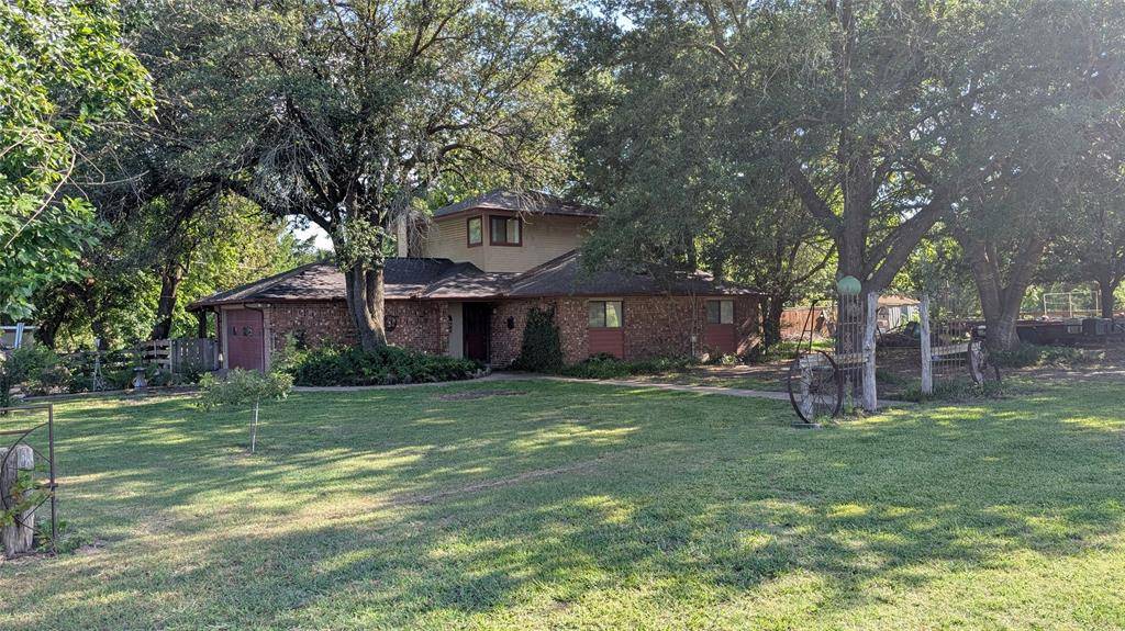 304 Becky Lane, Waxahachie, TX 75165