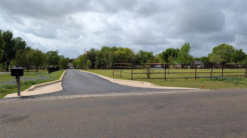 304 Becky Lane, Waxahachie, TX 75165