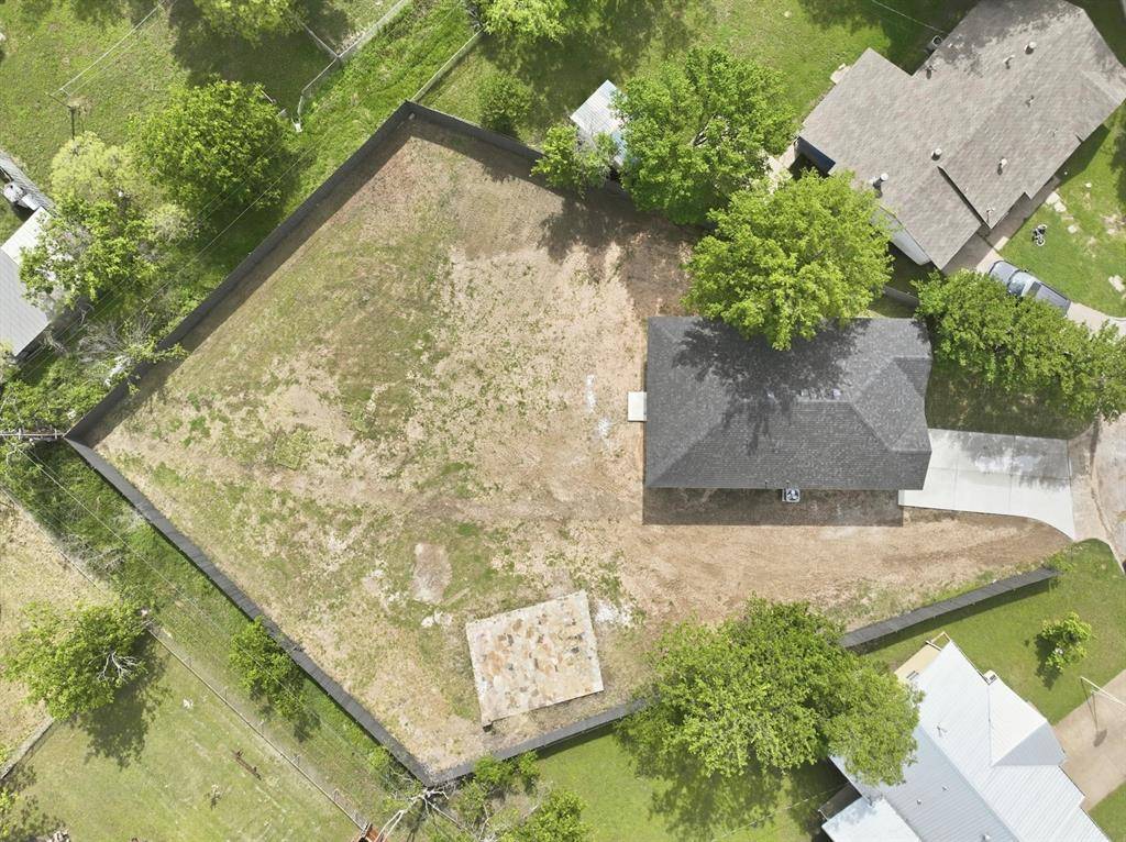 1613 SE Park Road, Mineral Wells, TX 76067