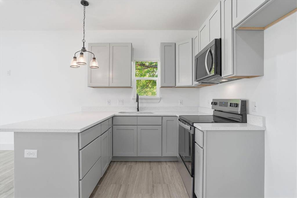 1613 SE Park Road, Mineral Wells, TX 76067