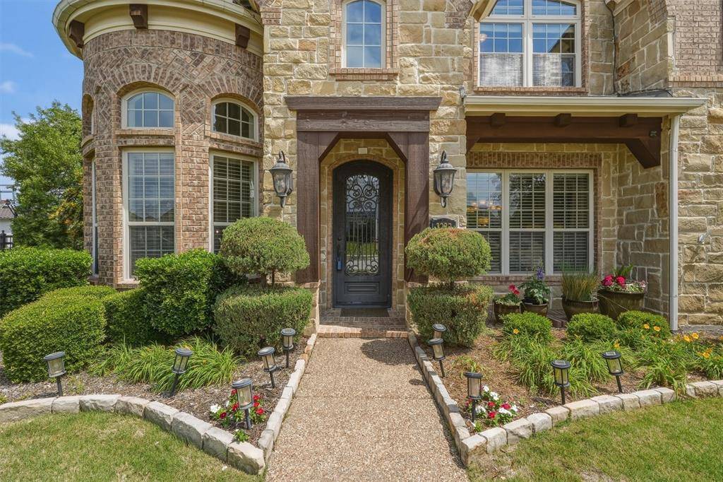 2222 Crest Pointe Place, Frisco, TX 75034