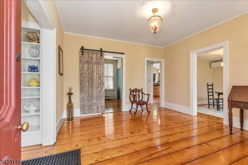 40 Franklin St, Franklin Twp., NJ 08873