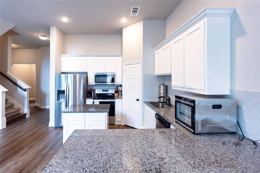 4110 Swinley Forest Drive, Arlington, TX 76017