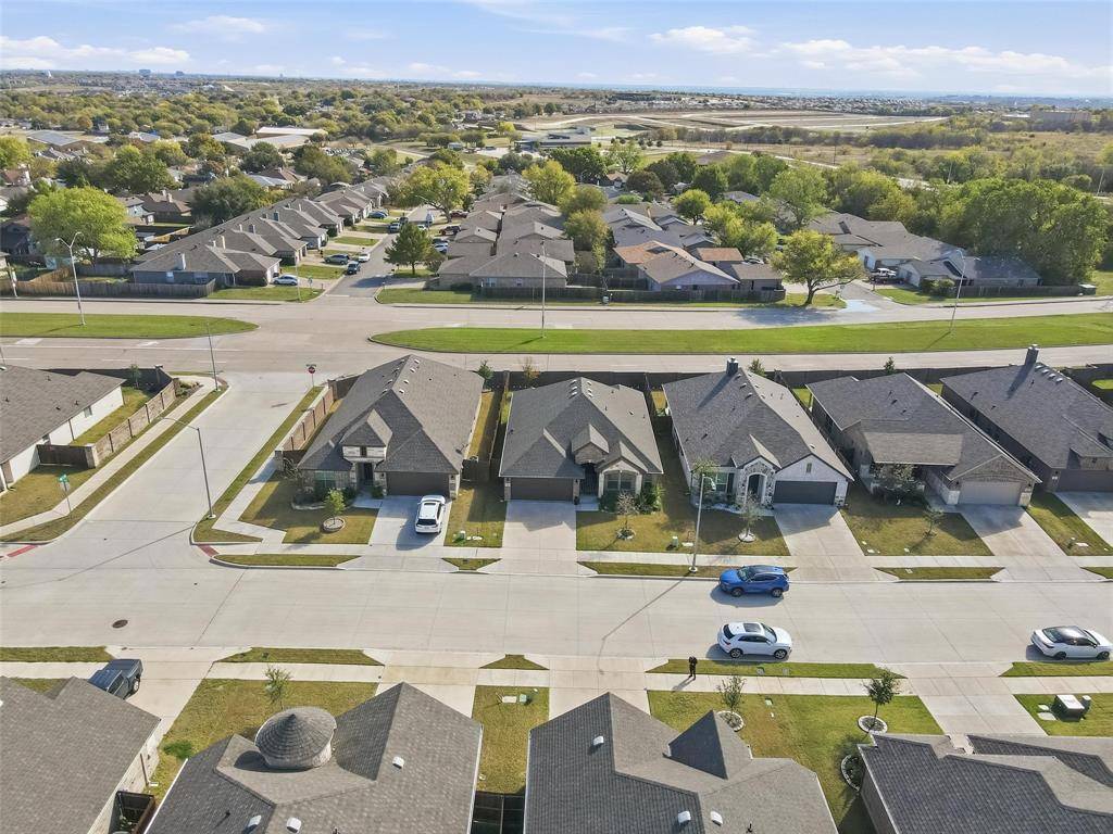 725 Sandy Chip Trail, Fort Worth, TX 76108