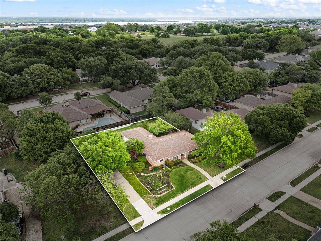 3910 Larkin Lane, Garland, TX 75043