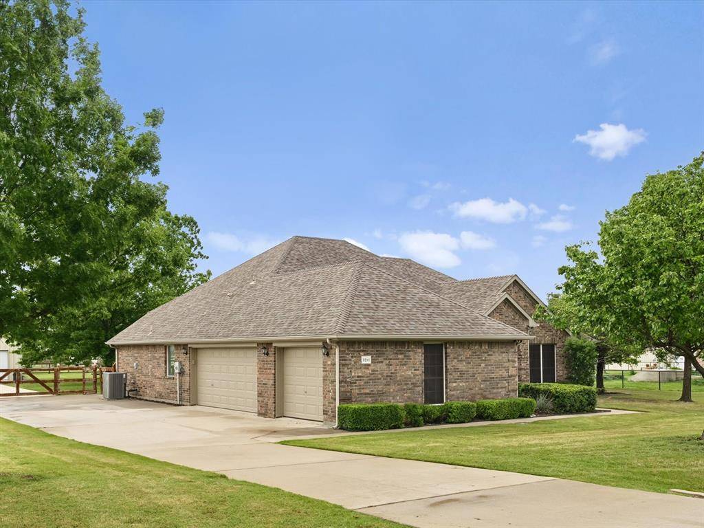 7811 Valley Ridge Drive, Northlake, TX 76247
