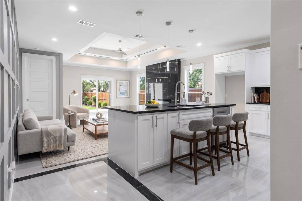 3105 Crossman Avenue, Dallas, TX 75212