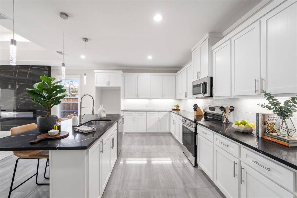 3105 Crossman Avenue, Dallas, TX 75212